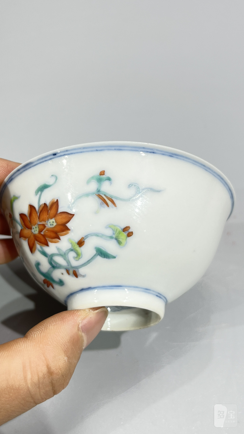 清 斗彩折枝莲纹杯 - 图4